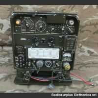RT-323A/VRC-24 Ricetrasmettitore UHF RT-323A/VRC-24 Apparati radio