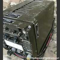 RT-323A/VRC-24 Ricetrasmettitore UHF RT-323A/VRC-24 Apparati radio