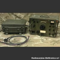 R4-1+SZ-4 R4-1 + alim SZ-4  Ricevitore in AM/CW da 1,5 a 12,5  Mhz  In 5 bande, completo di alimentatore 220Volt 24 Volt Apparati radio