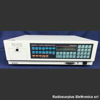 VG-819 Digital Video Generator ASTRO VG-819 Generatore video programmabile Strumenti