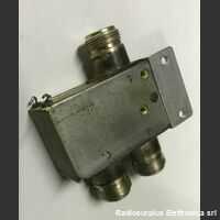 csrf1000 RF Coaxial Switch  Una via Due Posizioni   Connettori N / f  Frequency  DC - 1 Ghz Componenti elettronici