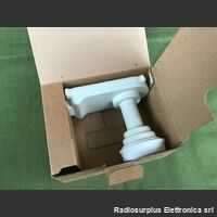 CDP10TZ ILLUMINATORE CDP10TZ Fracarro LNB Doppia uscita (TWIN) N.F. 0,9dB  10,7 - 11,8 Ghz Telecomunicazioni
