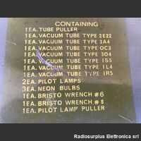 BX-53-C Cassetta valvole ricambio  BX-53-C  Contiene valvole di ricambio e lampade  per stazione radio GRC-9 Accessori per apparati radio Militari