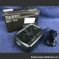 NC-50 Dual-Slot Rapid Charge  YAESU NC-50  Carica batteria rapido da tavolo Accessori