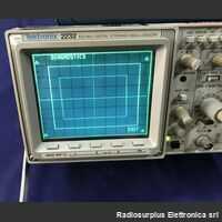 TEK 2232 TEKTRONIX 2232  Oscilloscopio analogico/digitale  due canali 100 Mhz Strumenti
