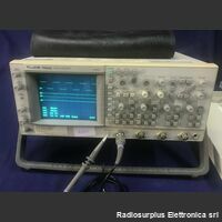 PM 3092 Oscilloscope  FLUKE PM 3092  Oscilloscopio analogico 4 canali 200 Mhz Strumenti