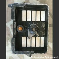 C-2742/VRC Control Frequency Selector C-2742/VRC Unità di controllo remoto per apparato radio RT-246/VRC Accessori per apparati radio Militari