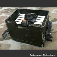 C-2742/VRC Control Frequency Selector C-2742/VRC Unità di controllo remoto per apparato radio RT-246/VRC Accessori per apparati radio Militari