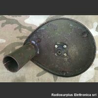 Base per antenna a stilo Base per antenna a stilo Base per montaggio stili su palo (d.32) con presa UHF -PL259 Accessori per apparati radio Militari