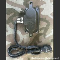 Switch UG77 Doppia presa da pannello  Switch UG77  Sdoppiatore 1 spina - 2 prese UG-77 Accessori per apparati radio Militari
