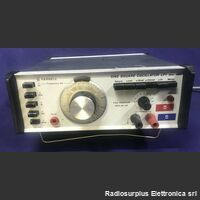 FARNELL LF1 SINE/SQUARE Oscillator  FARNELL LF1  Generatore onda quadra e sinusoidale da 1Hz a 1 Mhz Strumenti