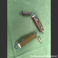 IN-86A Coppia di Isolatori in porcellana per dipoli  IN-86A  Lunghezza cm10 Accessori per apparati radio Militari