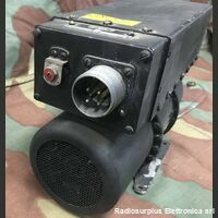 PU-92A/U tipo 12137-1-A PU-92A/U tipo 12137-1-A  Inverter aeronautico 400 Hz  Ingresso 25-30 Volt 20A  Uscita 115 Volt,  1,25A,   frequenza 400 Hz Apparati radio