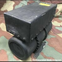 PU-92A/U tipo 12137-1-A PU-92A/U tipo 12137-1-A  Inverter aeronautico 400 Hz  Ingresso 25-30 Volt 20A  Uscita 115 Volt,  1,25A,   frequenza 400 Hz Apparati radio