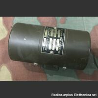 ES-160 Aviation Dynamotor      Type ES-160  Inverter aeronautico 400 Hz  Ingresso 22-25 Volt 1,69 A  Uscita 300 Volt,  0,05A Apparati radio militari