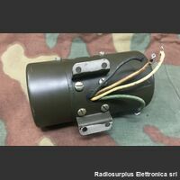 ES-160 Aviation Dynamotor      Type ES-160  Inverter aeronautico 400 Hz  Ingresso 22-25 Volt 1,69 A  Uscita 300 Volt,  0,05A Apparati radio militari