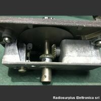 ManGrad Manopola Graduata  Staffa con manopola multigiri graduata e freno di blocco Connettori