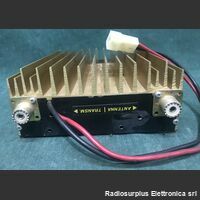 B 300P Linear Amplifier  ZETAGI B 300P  Amplificatore lineare 26-30 Mhz  Alimentazione 12 Volt DC Telecomunicazioni