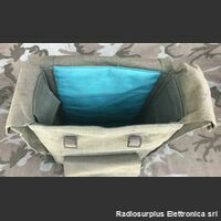 20TPL ITT-RACAL 20TPL  Ricetrasmettitore spalleggiabile in HF  Riceve e trasmette su 23 canali quarzati in AM-CW-LSB-USB Apparati radio