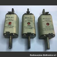 VDE0660 Tris di fusibili a coltello  SIBA VDE0660  Tre fusibili 500 Volt  80 A Ricambi Elettrici
