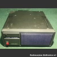 FP-757HD YAESU FP-757HD  Alimentatore con Altoparlante per apparati radio Yaesu Alimentatori e Carica Batterie