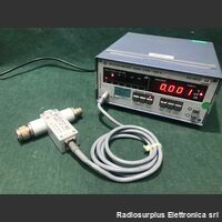   URV 4  + URV Z 2 ROHDE & SCHWARZ  URV 4  Completo di sonda URV Z 2 Strumenti