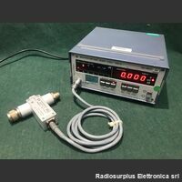   URV 4  + URV Z 2 ROHDE & SCHWARZ  URV 4  Completo di sonda URV Z 2 Strumenti