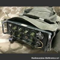 TR28B2 RACAL TR28B2  Ricetrasmettitore spalleggiabile in HF  Riceve e trasmette su 12 canali quarzati in AM-CW-LSB-USB Apparati radio