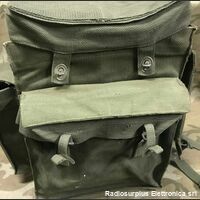 TR28B2 RACAL TR28B2  Ricetrasmettitore spalleggiabile in HF  Riceve e trasmette su 12 canali quarzati in AM-CW-LSB-USB Apparati radio