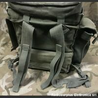 TR28B2 RACAL TR28B2  Ricetrasmettitore spalleggiabile in HF  Riceve e trasmette su 12 canali quarzati in AM-CW-LSB-USB Apparati radio