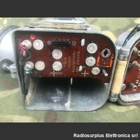 BC-721-B BC-721-B U.S. Navy  Ricetrasmettitore simile al BC-611  Utilizzato per unità US. NAVY della seconda guerra mondiale. Apparati radio