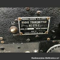 BC-375-E BC-375-E  Trasmettitore simile al BC-191 ma per uso aeronautico  Completo di cassetto sintonia TU-7-B per la gamma 4500 - 6200 Khz Apparati radio