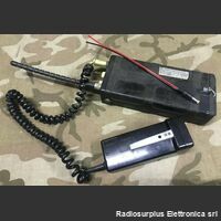 RFT U700 RFT U700  Ricetrasmettitore in UHF usato dalla DDR nell'area BOSS  12 Canali, frequenza operativa da 440 a 470 Mhz Apparati radio
