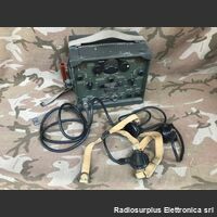 CRI-43044  TBY-8 type CRI-43044  Ricetrasmettitore coloniale della marina militare statunitense 28 - 80  Mhz in AM Apparati radio