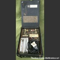 9N57B LLOYD'S mod. 9N57B  Ricevitore 5 bande.a stato solido Apparati radio