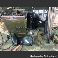 A510 WIRELESS Station A510 Ricetrasmettitore dell'esercito Australiano Gamma operativa da 2 a 10 Mhz in due bande, modulazione AM-CW Apparati radio