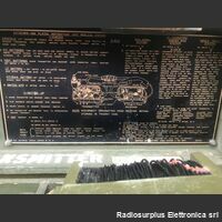 A510 WIRELESS Station A510 Ricetrasmettitore dell'esercito Australiano Gamma operativa da 2 a 10 Mhz in due bande, modulazione AM-CW Apparati radio