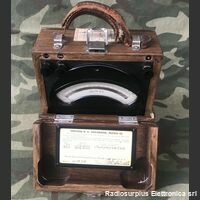 WE45 Weston Electrical mod. 45  Voltmetro per misure di labolatorio  Due portate in DC 150 - 300 Volt Accessori per apparati radio Militari