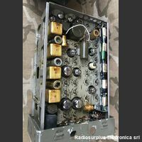  RT-53 (B) / TRC-7  Ricetrasmettitore VHF canalizzato in AM da 100 a 156 Mhz Apparati radio