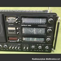  GRUNDING SATELLIT 3400   Ricevitore portatile professionale multibanda  FM/LW/MW/SW in 10 bande da 1,6 a 30 Mhz Apparati radio