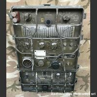 RT 77/GRC-9 RT 77/GRC-9   Ricetrasmettitore da 2 a 12 Mhz ,   AM-CW-MCW in tre gamme.Potenza di uscita 15W Apparati radio