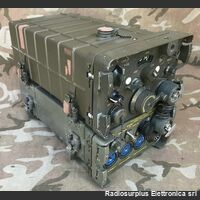 RT-70/GRC + AM-65/GRC U.S. Army RT-70/GRC + AM-65/GRC U.S. Army  Ricetrasmettitore in sintonia continua da 47 a 58  Mhz in FM Apparati radio
