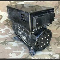 BAUER E-1737-1 BAUER E-1737-1  Inverter aeronautico 400 Hz DC to AC Potenza 1500 VA Accessori per apparati radio Militari