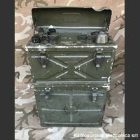 R-300 R-300 serial n° 0047  Ricetrasmettitore BC 1000 Italiano in sintonia continua da 40 a 48 Mhz in FM. Apparati radio
