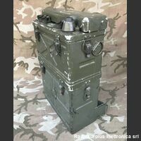 R-300 R-300 serial n° 0047  Ricetrasmettitore BC 1000 Italiano in sintonia continua da 40 a 48 Mhz in FM. Apparati radio