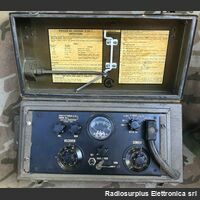 58 MK.1 WIRELESS SET (canadian) 58 MK.1  Ricetrasmettitore spalleggiabile del 1943 Canadese  Frequenza operativa da 6 - 9 Mhz potenza 0,3 Watt Apparati radio
