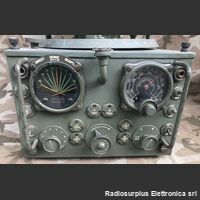 BC-973-B BC-973-B Direction Finding Receiver. Riceve in AM/CW da 100 Khz a 3000 Khz Apparati radio