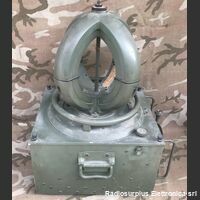 BC-973-B BC-973-B Direction Finding Receiver. Riceve in AM/CW da 100 Khz a 3000 Khz Apparati radio