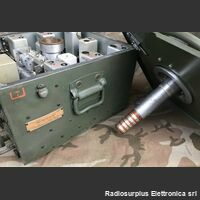 BC-973-B BC-973-B Direction Finding Receiver. Riceve in AM/CW da 100 Khz a 3000 Khz Apparati radio