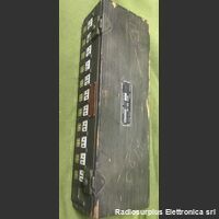 BX-49 Box Ricambi BC-611  BX-49  Contiene 12 quarzi rx e  tx con relative bobine e 5 valvole di ricambio Accessori per apparati radio Militari